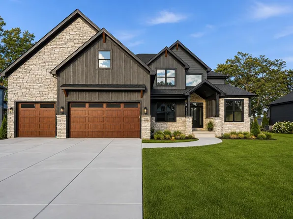9601 Tall Grass Trl, Saint John, IN 46373