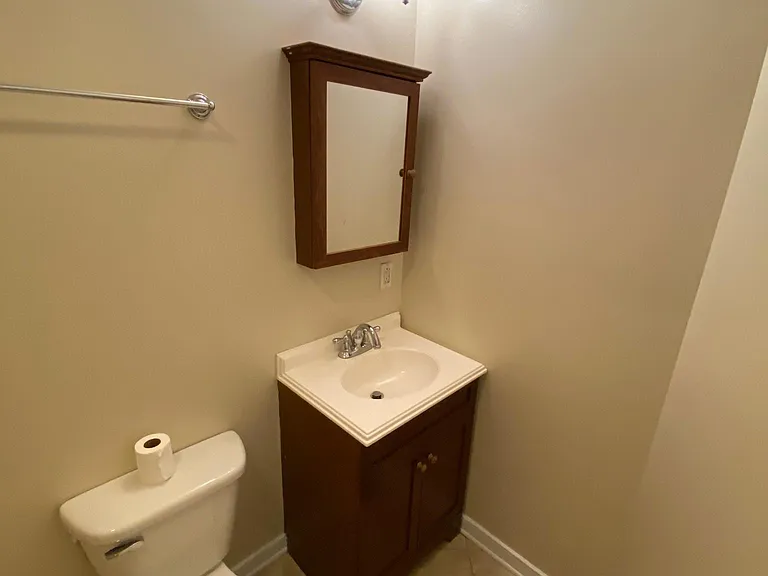 1512 W Cary St — Photo 8