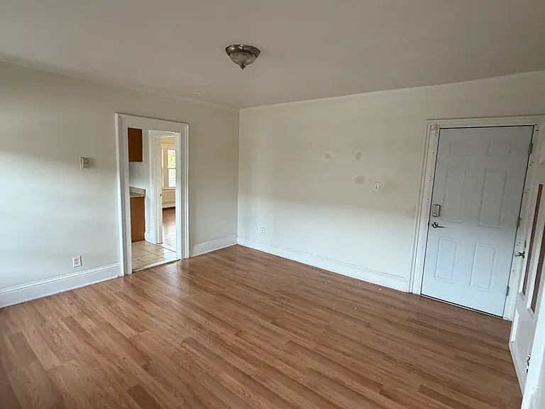 479 Broad St #3S — Photo 7
