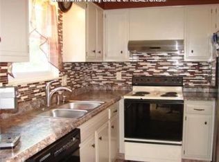 2319 S Walnut St, Saint Albans, WV 25177