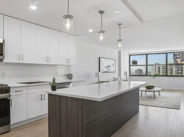 7002 Blvd East image 1 of 24