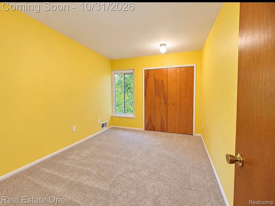1465 Oakbrook E, photo 13