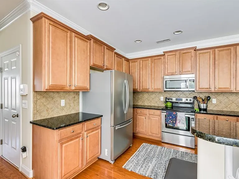4830 Sterling Brooke Ln — Photo 8