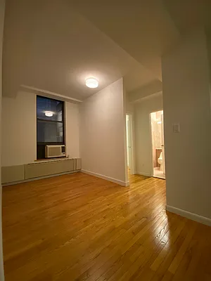 Rented by Voro NYC | media 33