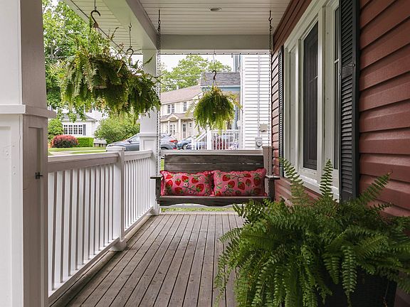 4th image of 2500 Armcrescent West Ave