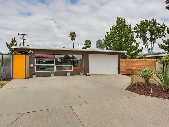 2nd image of 9587 Mina Ave