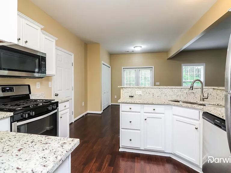 130 Kaleb Ct — Photo 3