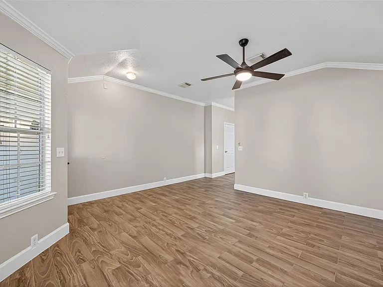 21215 Barker Canyon Ln — Photo 6