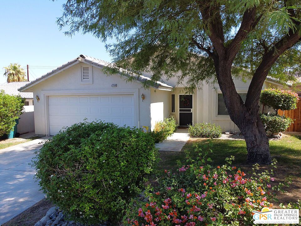 1st image of 52350 Avenida Vallejo