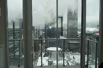 126 Simcoe St #2701 Photo 1