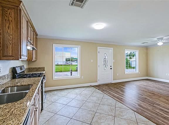 5th image of 2509 Lena Dr