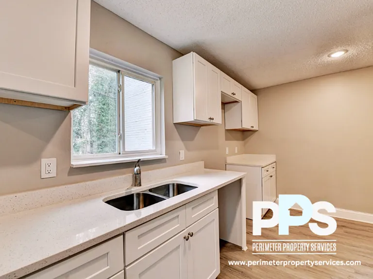 390 W Lake Ave NW #C7 — Photo 5