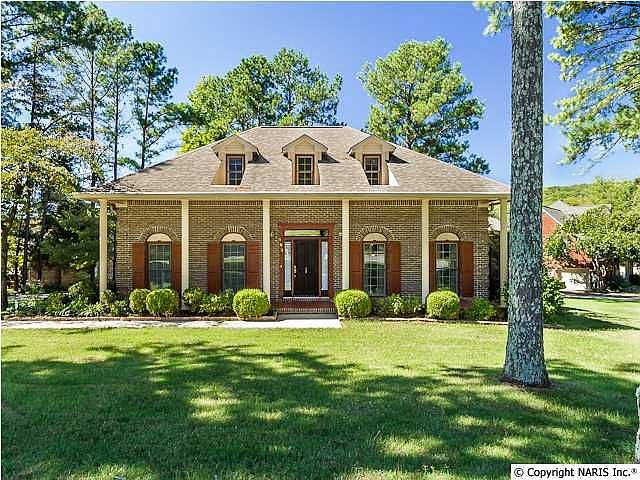 1st image of 163 Southwood Dr