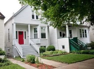 2427 W Berteau Ave, Chicago, IL 60618