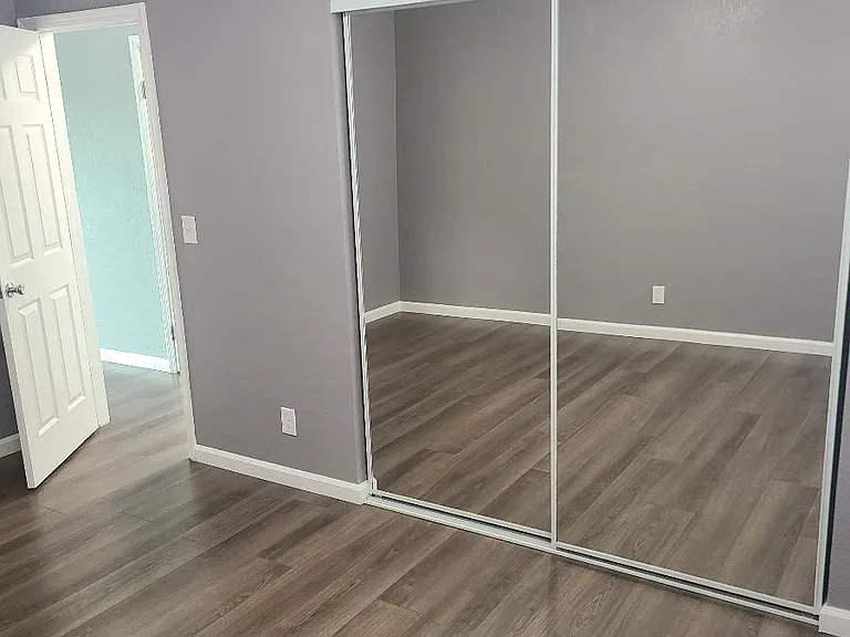 2131 Sacramento St #4 — Photo 16