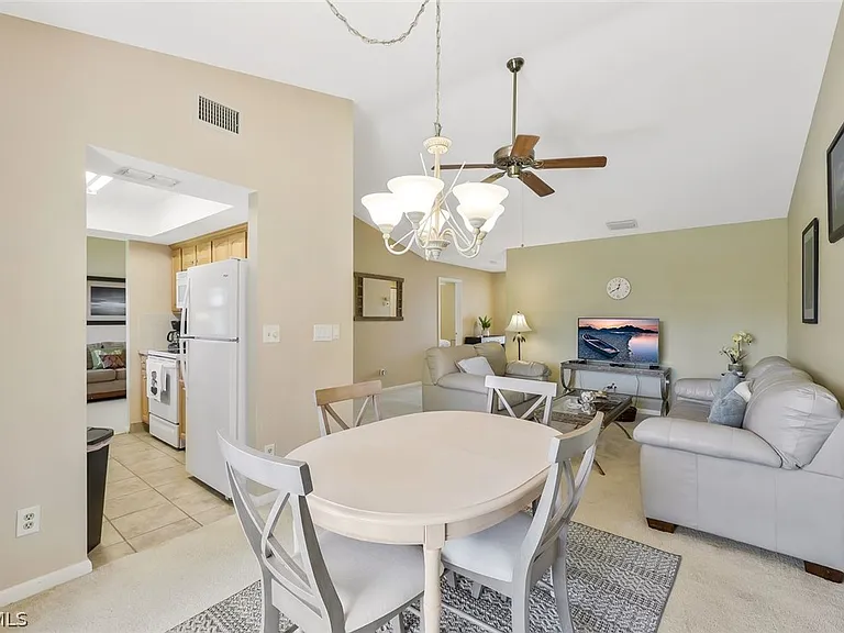 8445 Charter Club Cir #11 — Photo 12