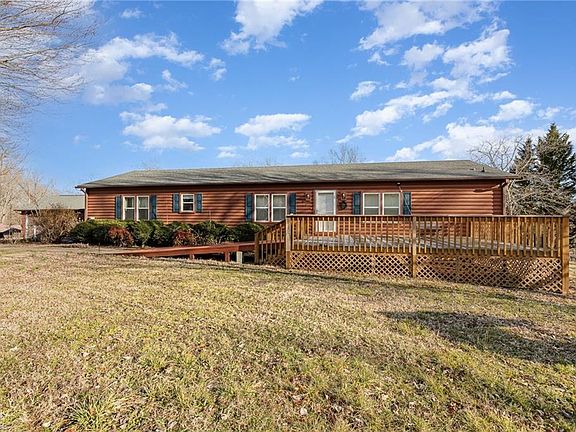 4th image of 2136 Larae Ln