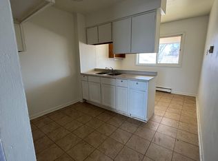 744 Gillette Ave #B1, Aurora, IL 60506