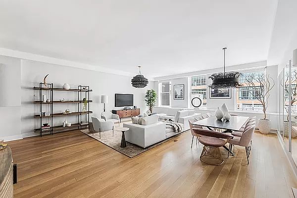 1st image of 15 Hubert St APT 4C
