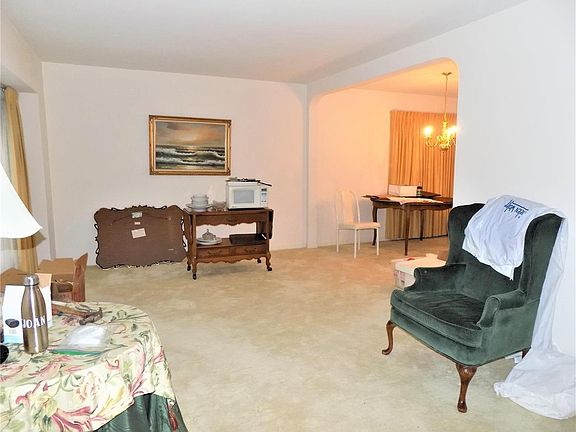 4th image of 1119 Mozart Dr