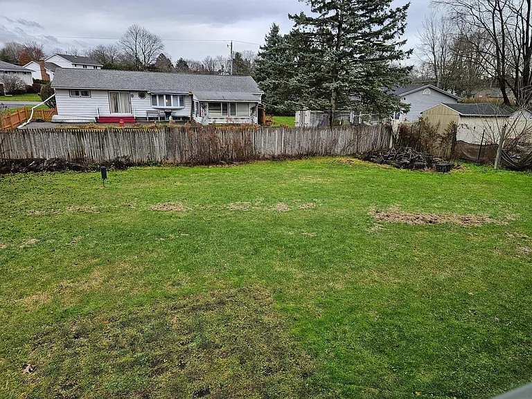 302 Palmer Dr — Photo 35
