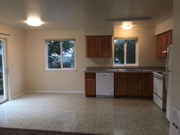 80-84 E Rosewood Ave #88 — Photo 8