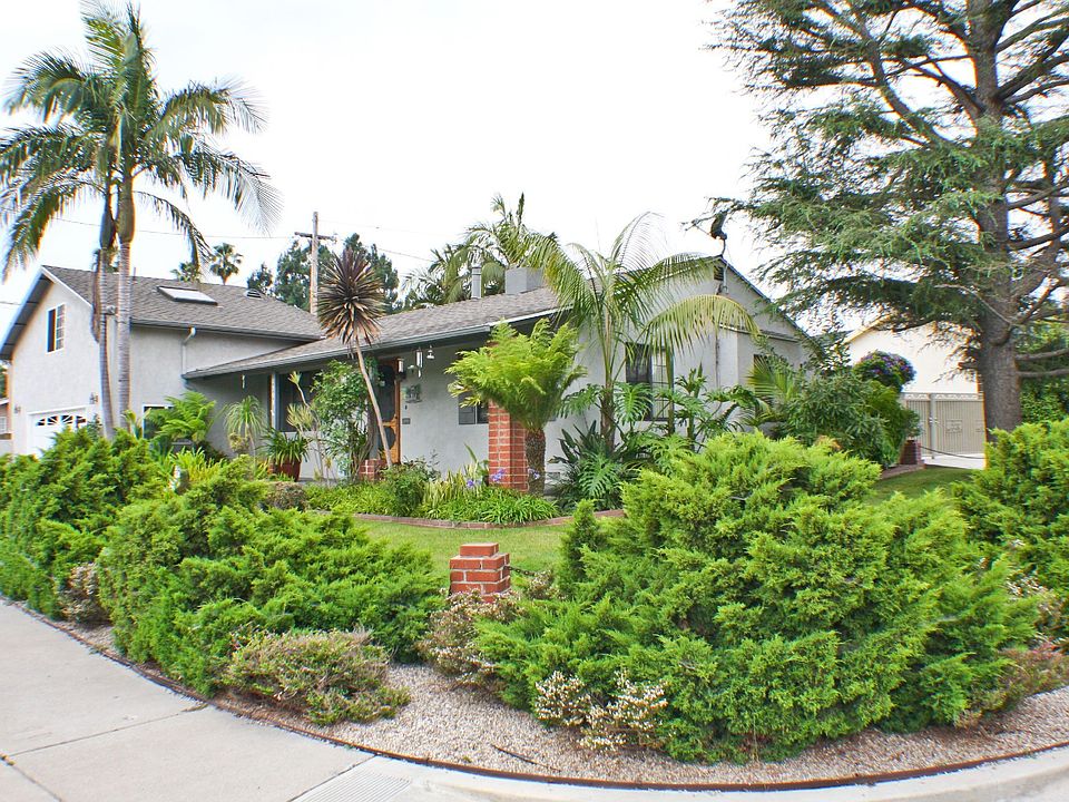 1st image of 8901 Lilienthal Ave