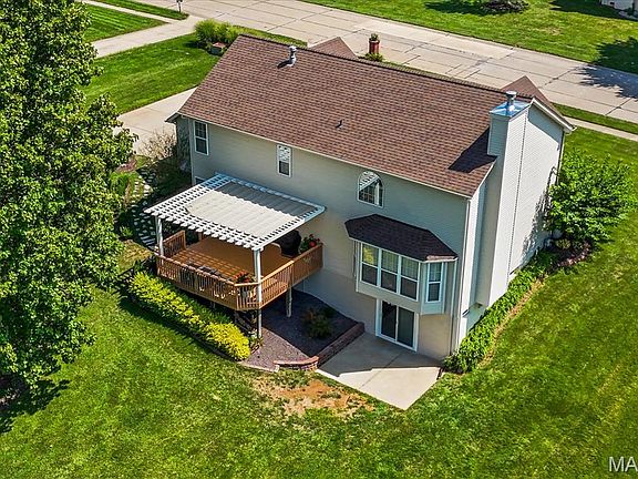 3rd image of 4301 Woodfield Pl