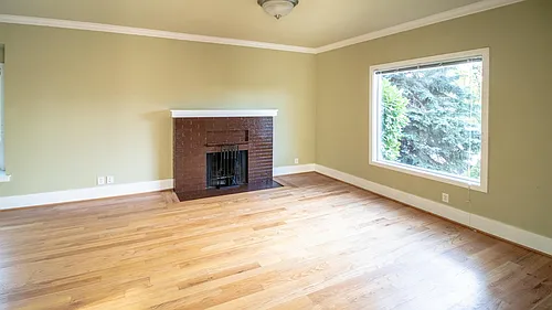 5302 8th Ave NE #A Photo 1 5302 8th Ave NE #A Photo 1