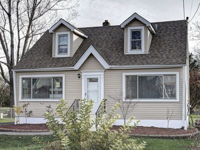 25 W 57th St, Westmont, IL, 60559