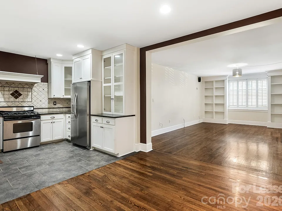 924 Monticello Ter #103