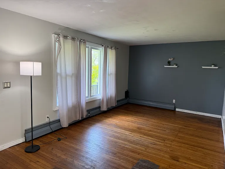 7282 Glass Factory Rd — Photo 5