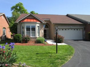 27 Swallow Ct, Falling Waters, WV 25419