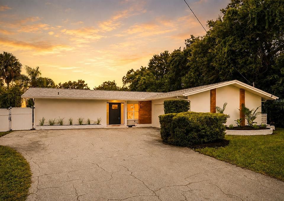 1st image of 435 MEHLENBACHER ROAD