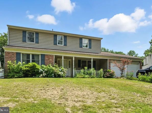2549 Arrowhead Dr, Feasterville Trevose, PA 19053