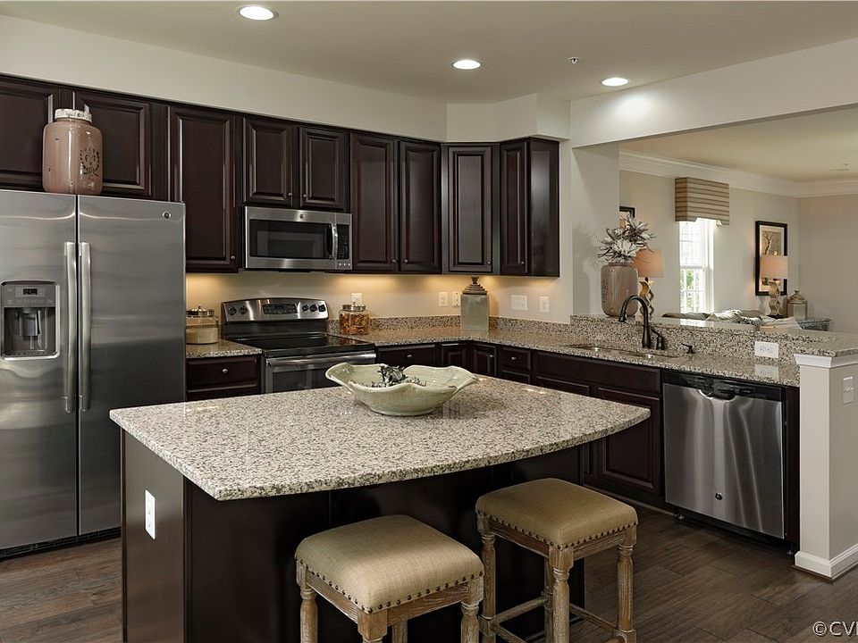 1st image of 8111 Creekside Village Dr #C