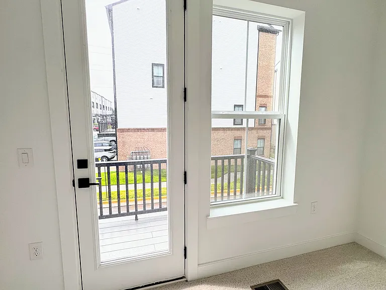 14928 Deco Cir — Photo 30