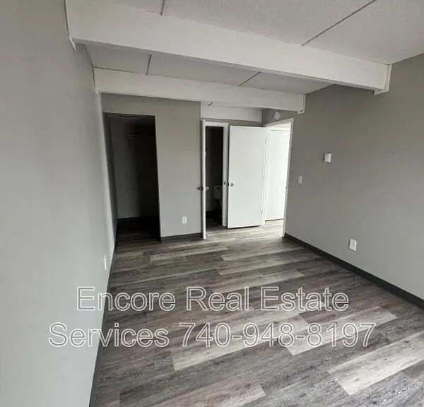 570 Brookside Ct — Photo 8