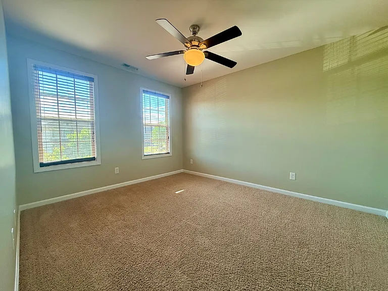 138 Ladden Ln — Photo 13