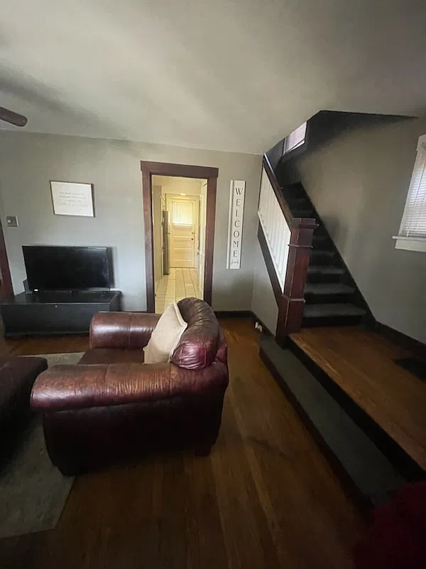 3 bed, 1375 sqft, $1,950 — Photo 4