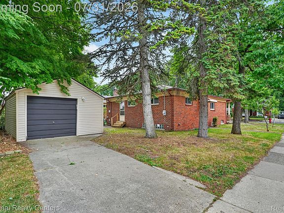 5th image of 3220 Sylvan Dr