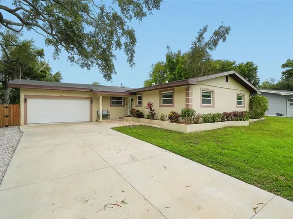 2347 Dora Dr, Clearwater, FL 33765