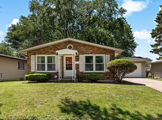 520 N Pleasant Dr, Glenwood, IL