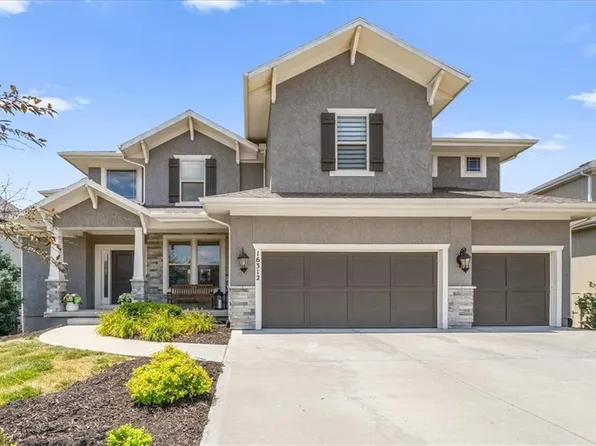 16312 Perry St, Overland Park, KS 66085