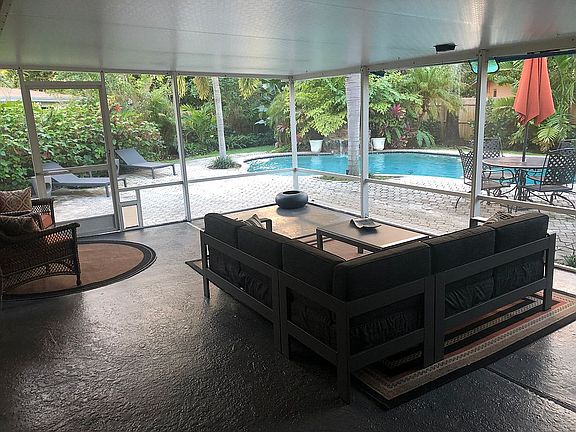 4th image of 2749 NW 9th Ln