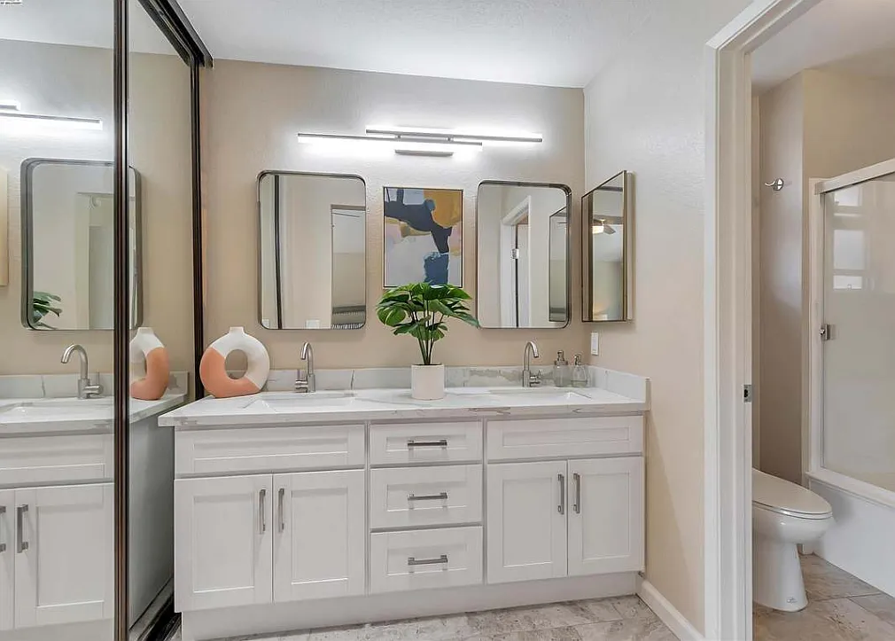 4 bed, 2.5 bath, 2084 sqft, $6,000 — Photo 4