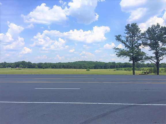 3rd image of 3510 Highway 231 N