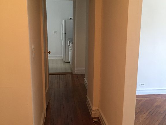 2nd image of 4334 49th St APT 3C