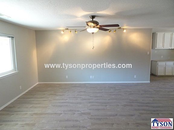 5th image of 8233 Cherry Hills Dr NE