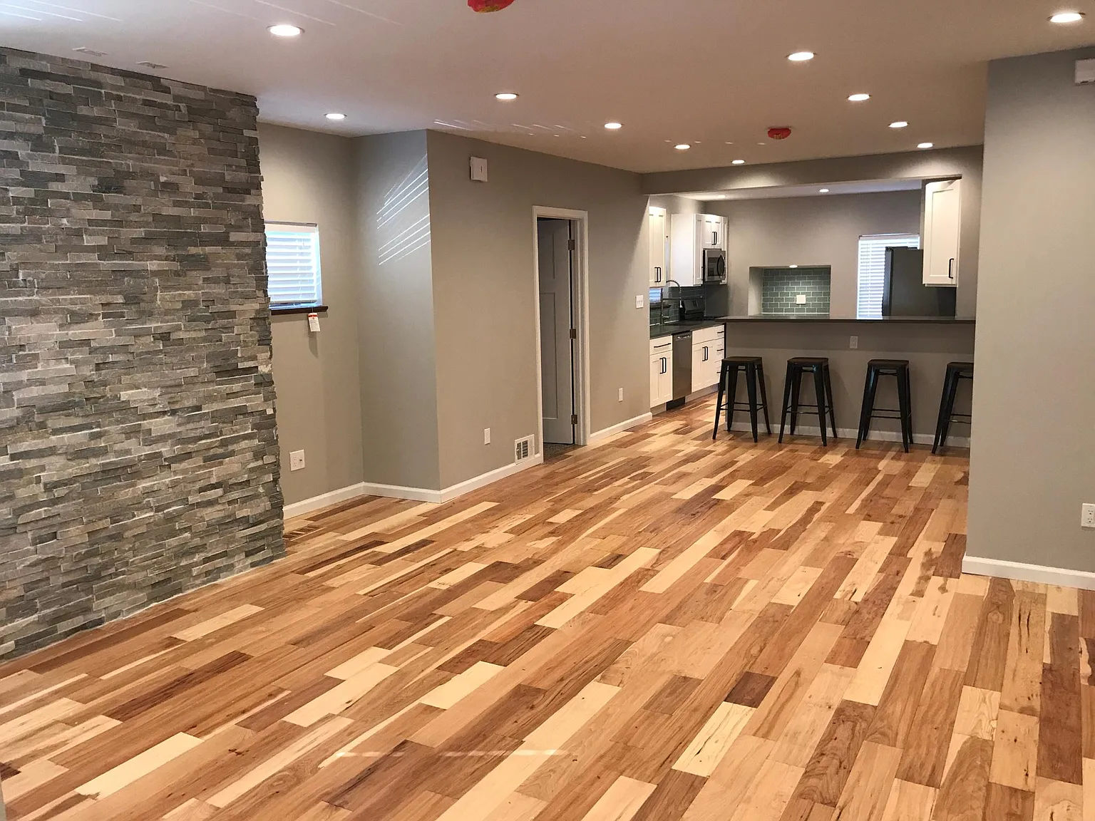 546 Southern Ave #1 photo 1